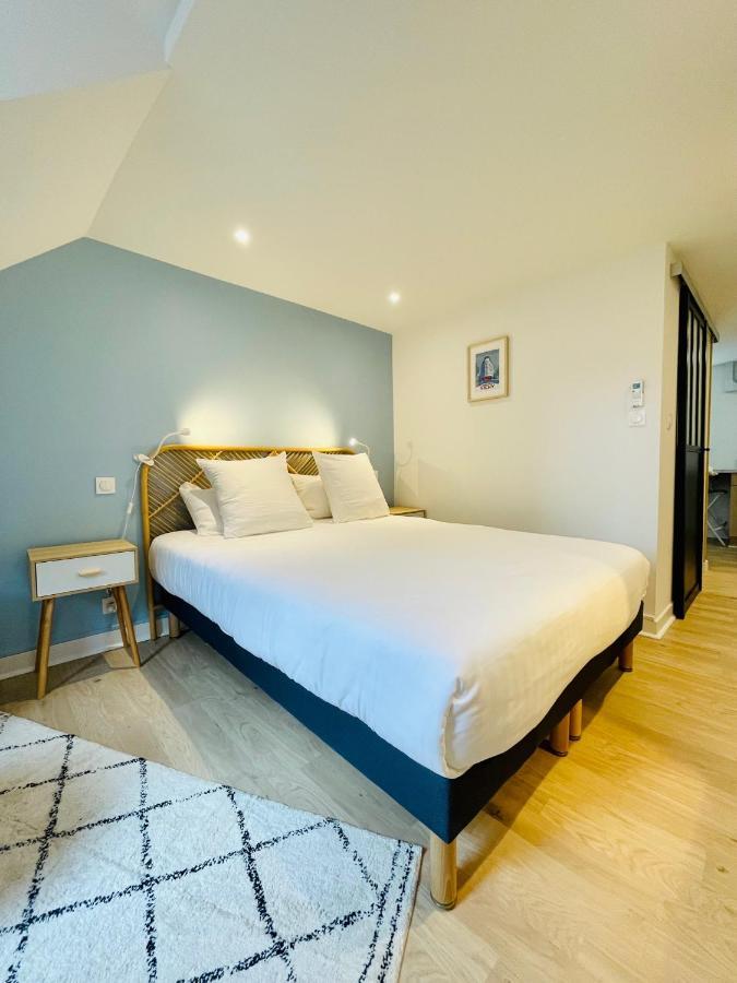 Apartment * Adelaide * Les Celestins * *